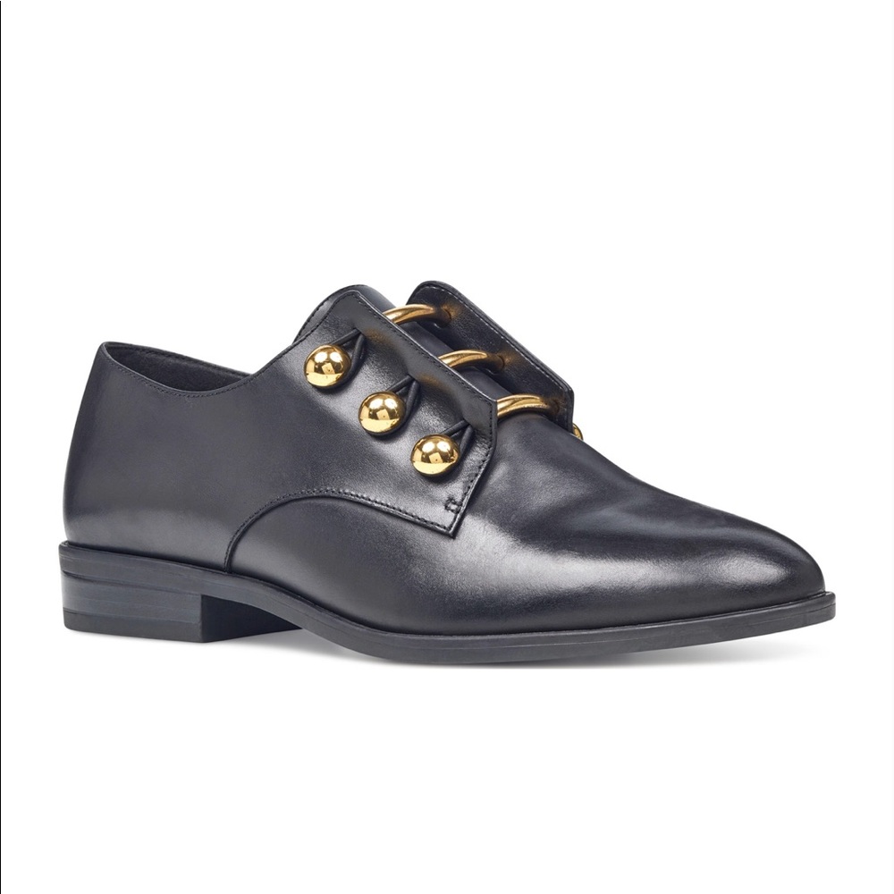Nine West Slipon Oxfords (as worn by Jessica Alba)